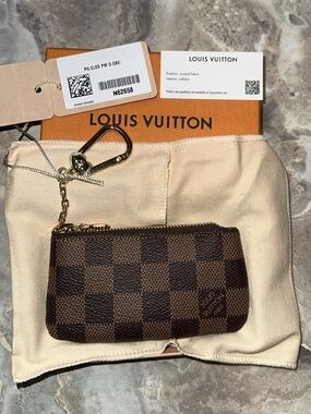 NEW Louis Vuitton Beige Canvas Key Pouch with Gold Hardware
